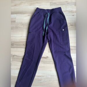Figs Women's Purple Cargo Scrub Pants